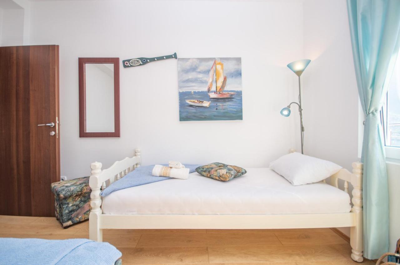 Apartmani Mrsic ريسان المظهر الخارجي الصورة